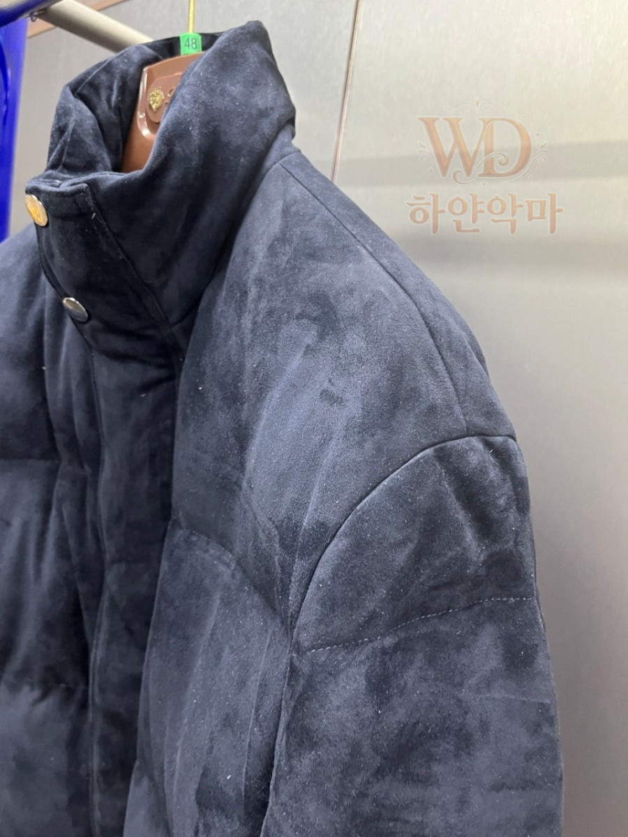 로로피아나가죽패딩-하얀악마-6.jpg