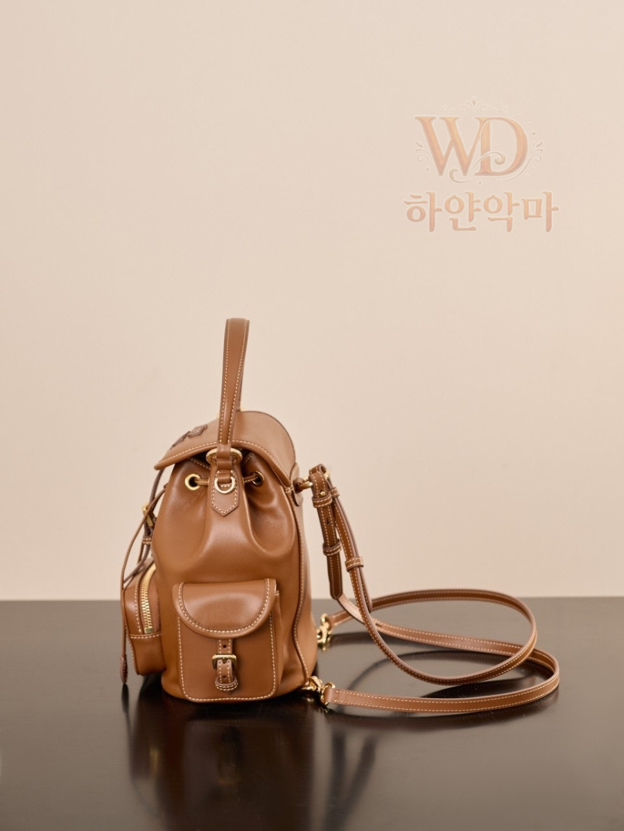 미우미우백팩-멀티포켓-하얀악마-5.jpg