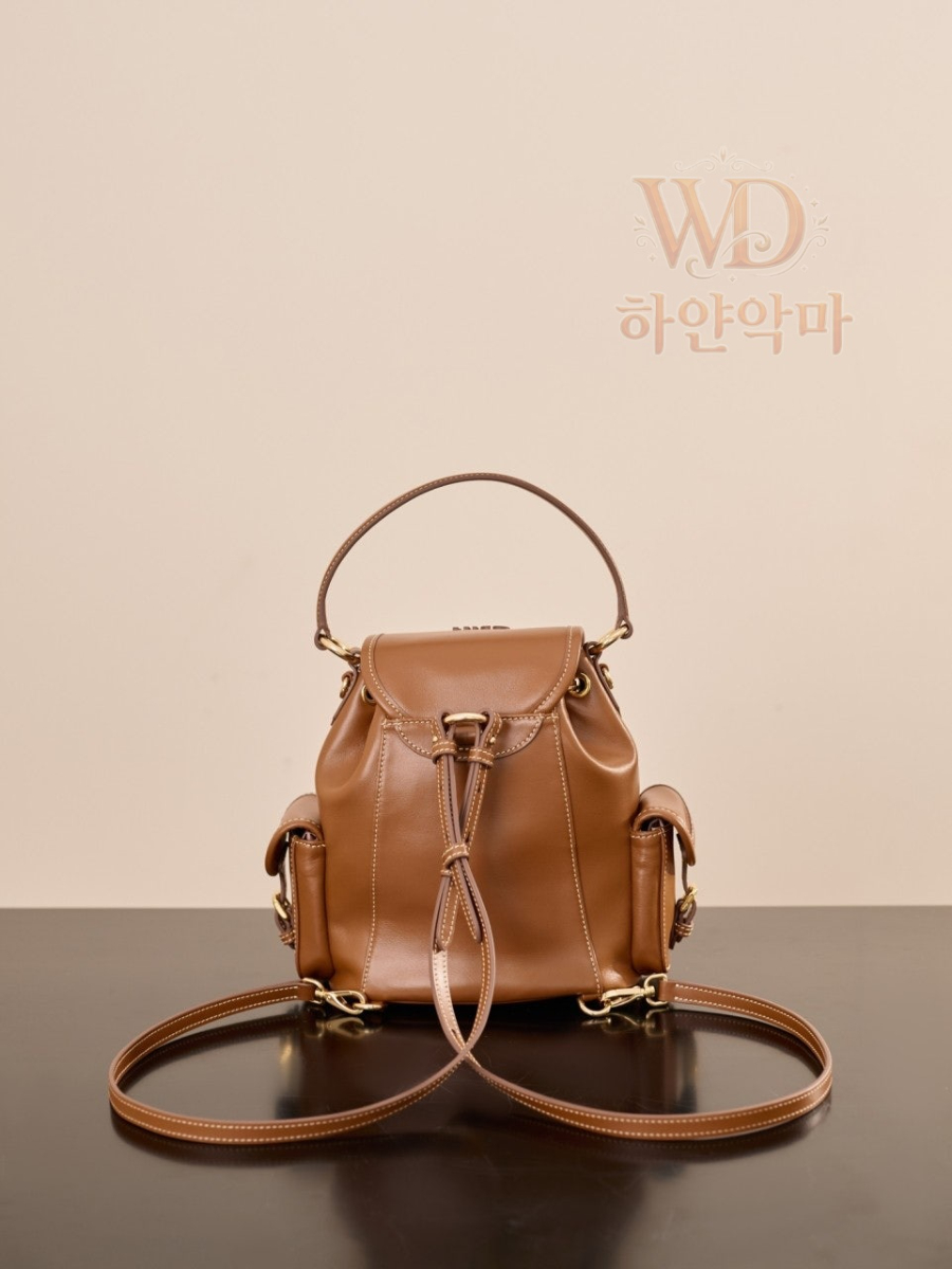미우미우백팩-멀티포켓-하얀악마-6.jpg