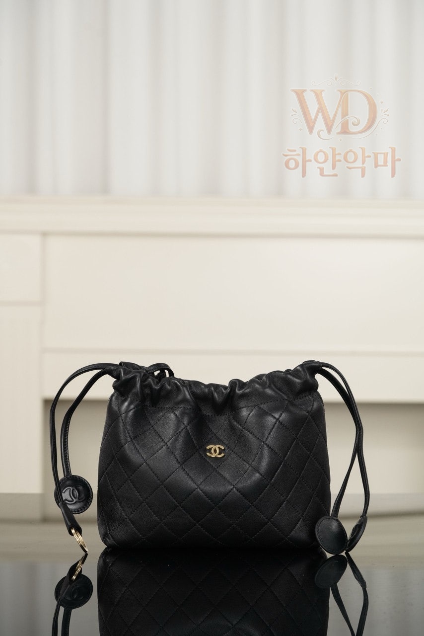 샤넬2026-스트랩클러치-하얀악마-3.jpg
