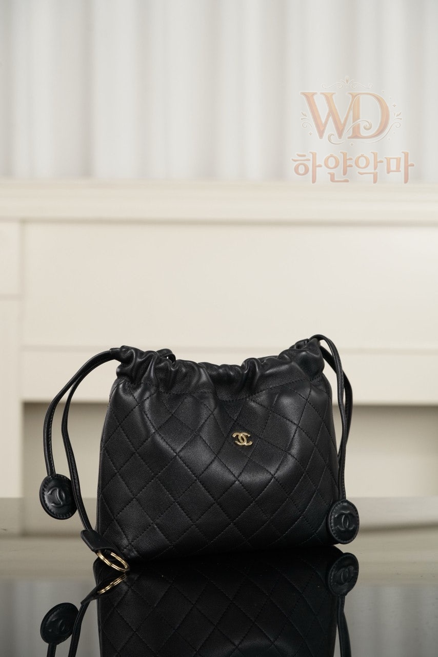 샤넬2026-스트랩클러치-하얀악마-5.jpg