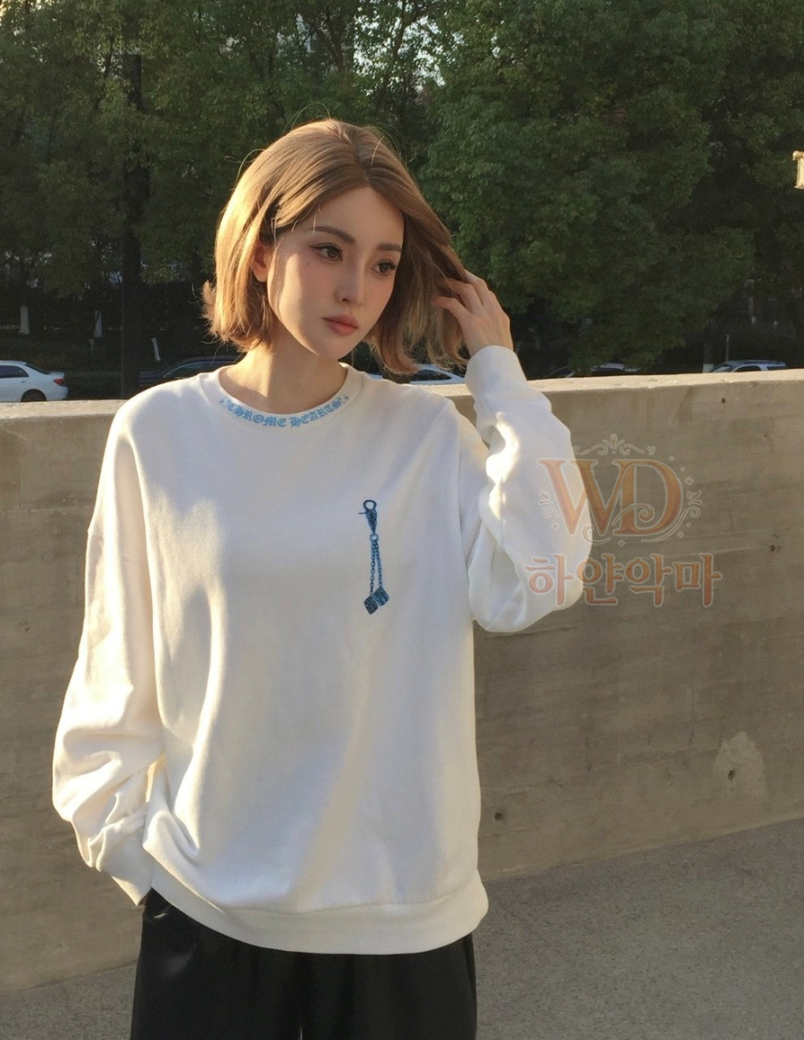 크롬하츠티셔츠-하얀악마-1.jpg