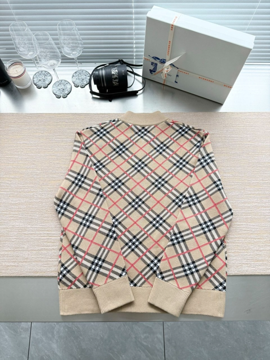 남자-버버리신상-가디건-13.jpg
