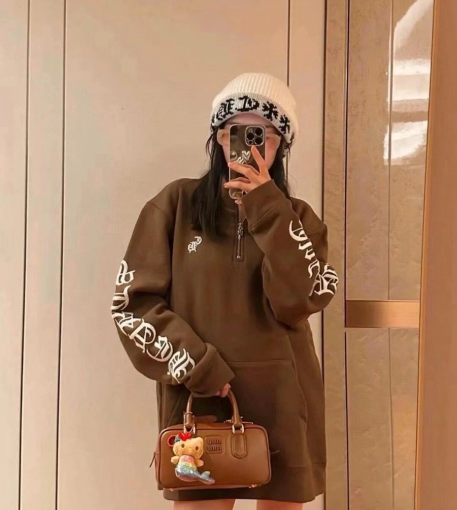 남자-크롬하츠맨투맨-반집업-2.jpg