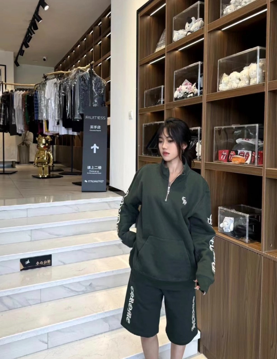 남자-크롬하츠맨투맨-반집업-3.jpg