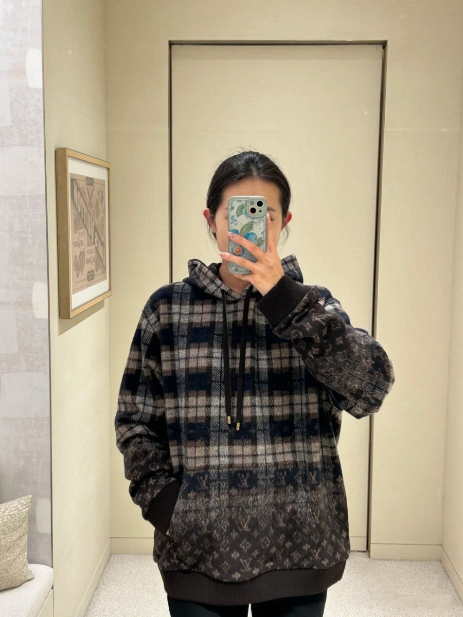남자-루이비통후드티-2.jpg